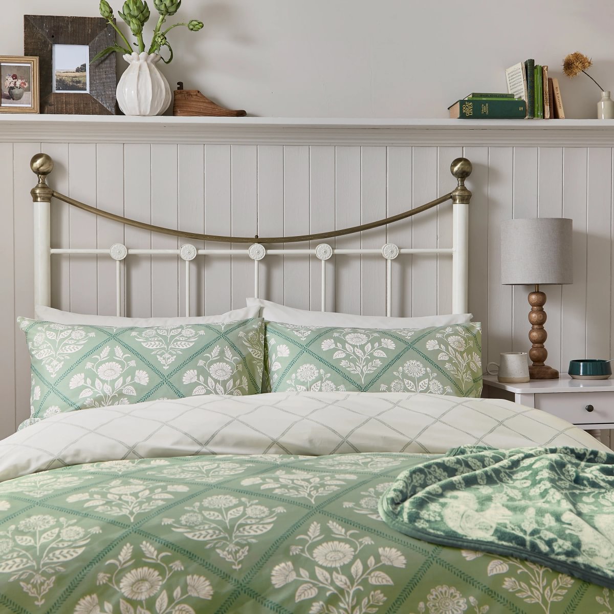 Harvest Moon by Helena Springfield Folk Trellis Duvet Set