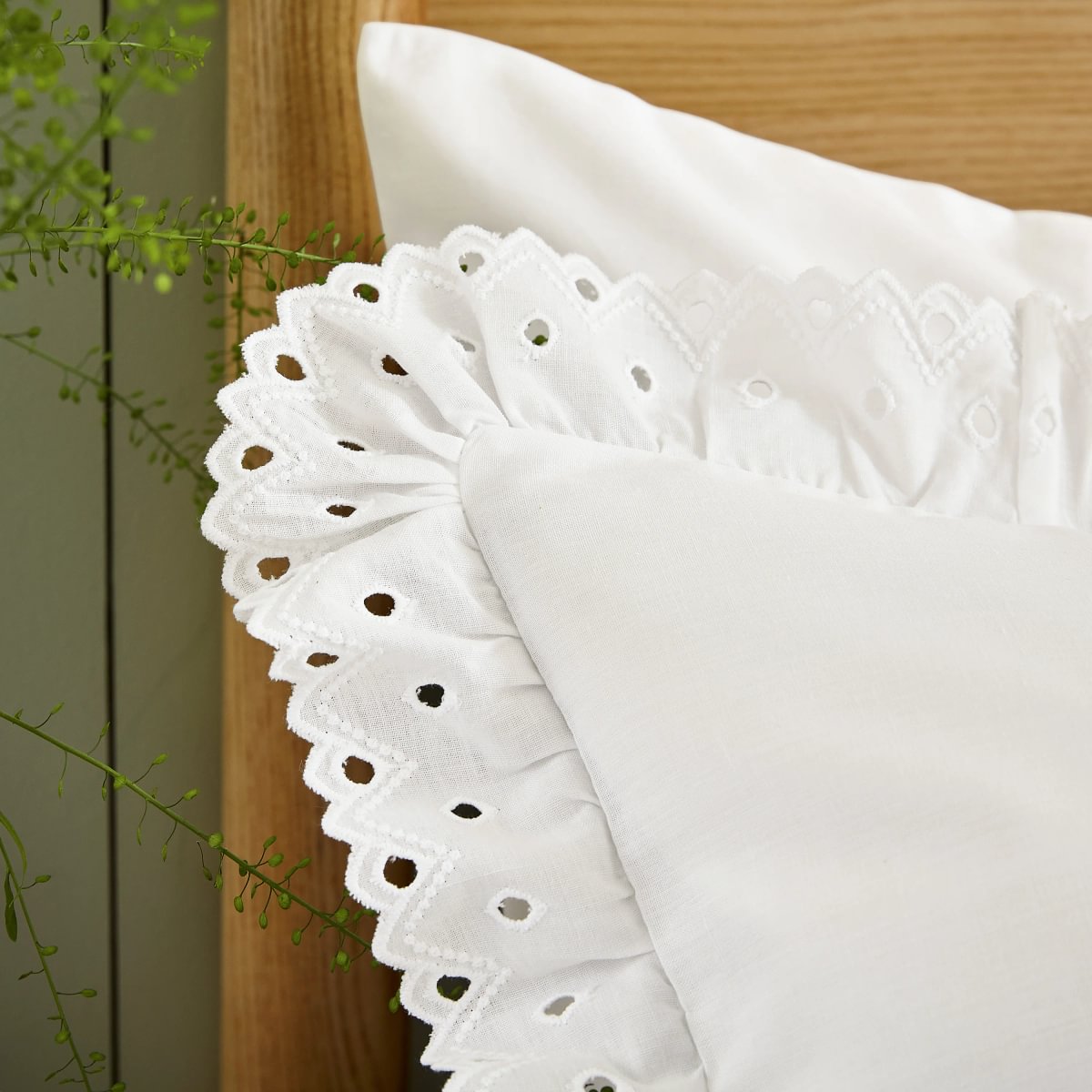 Helena Springfield Secret Garden Clara Embroidered Frill White Duvet Set