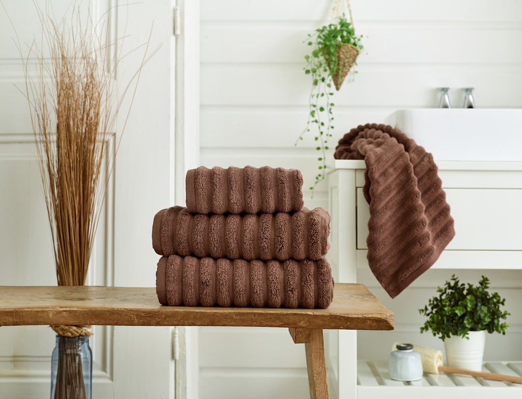 The Lyndon Company Hamilton Soft Rib Zero Twist 100% Cotton 550gsm Mocha Towels