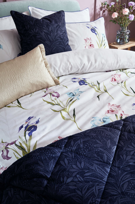 Laura Ashley Hawling Irises Grape Purple Duvet Set