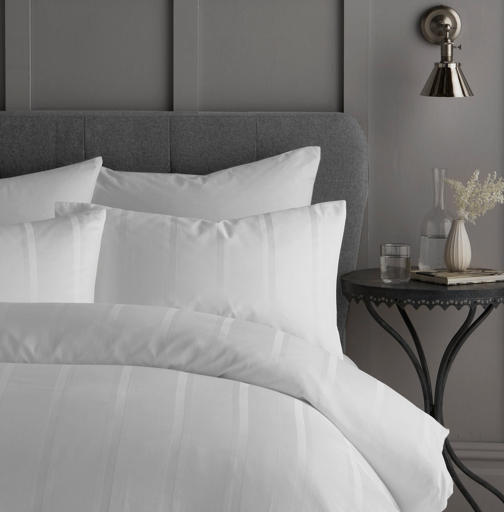 Luxe & Wilde Henry White Duvet Set