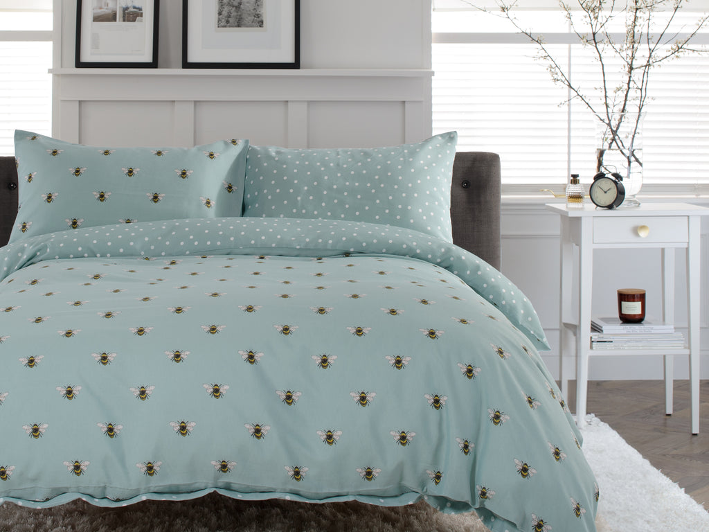 Deyongs 1846 Honey Bee Sage Duvet Set