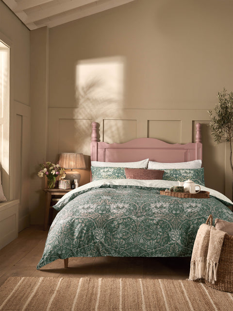 William Morris at Home Honeysuckle and Tulip Sage-Plaster Duvet Set
