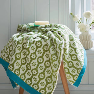 Land & Shore Daisy Green 100% BCI Cotton 500gsm Towels