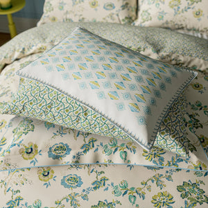 Land & Shore Orchard Green 60cm x 40cm Fibre Filled Cushion