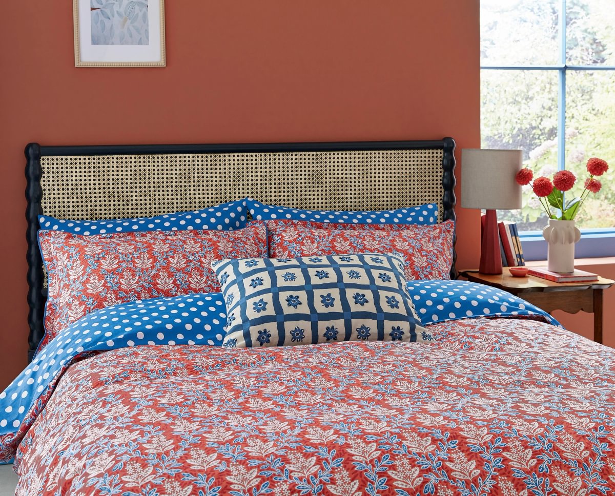 Land & Shore Willa Blue/Red Duvet Set