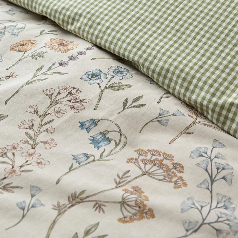 Dreams N Drapes Meadow Floral Multi Duvet Set