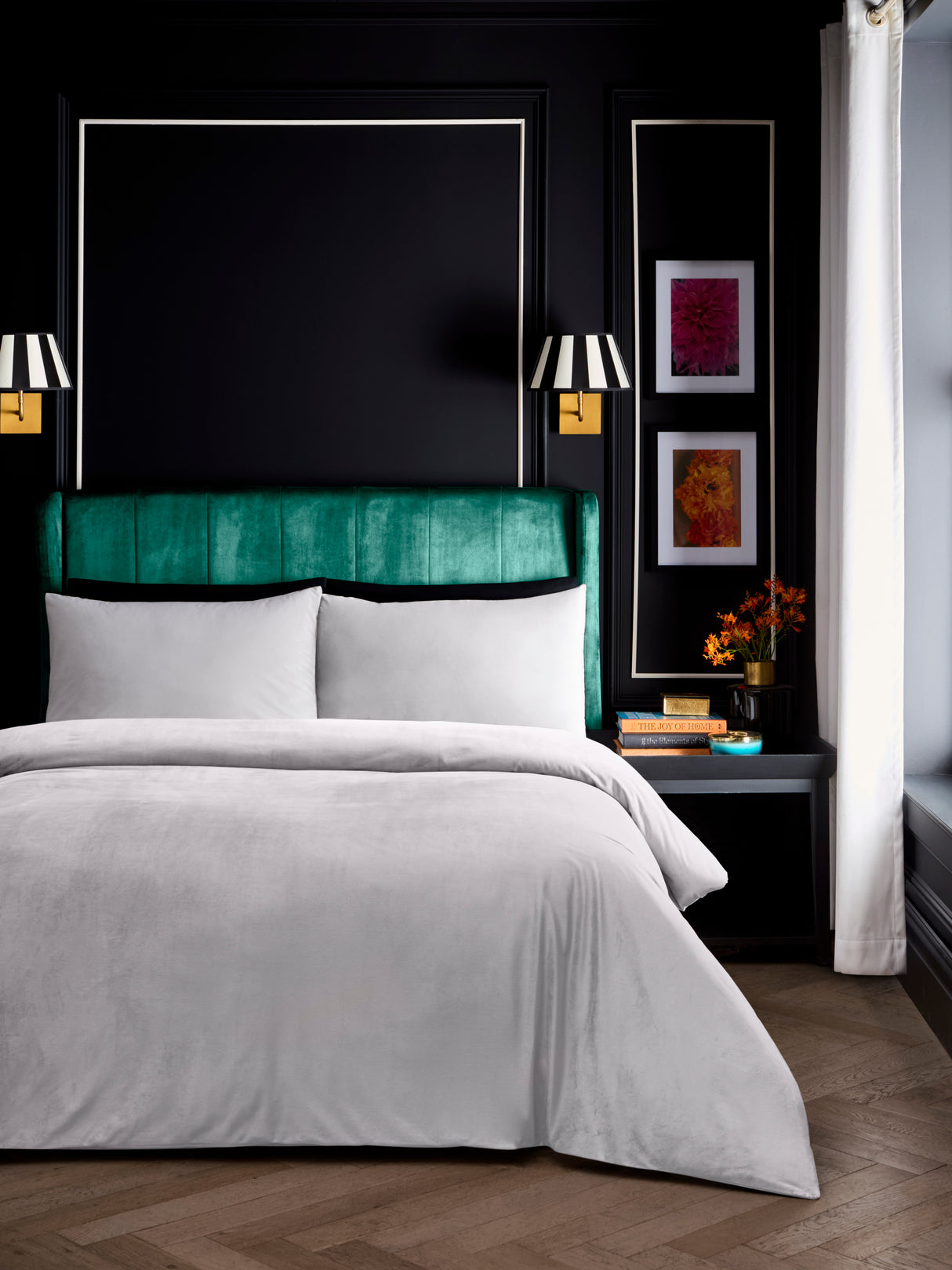 Laurence Llewelyn Bowen Montrose Luxury Velvet Duvet Set