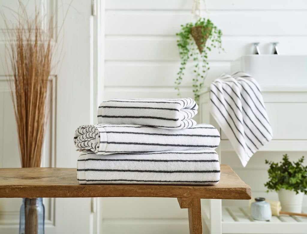 Deyongs Malmo Stripe 100% Cotton 480gsm Grey/White Towels