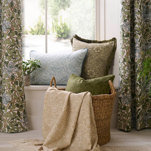 William Morris at Home Throws