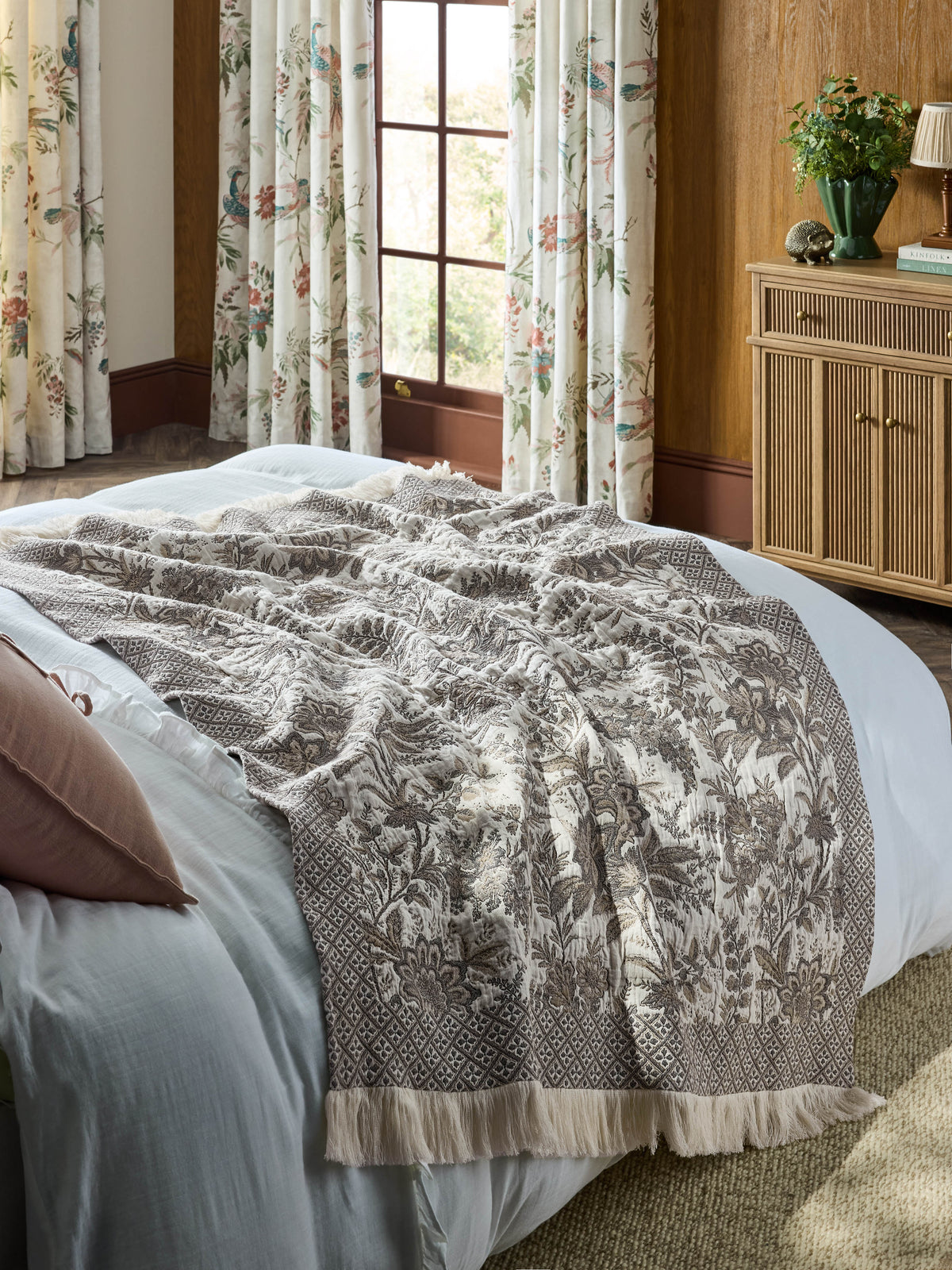 Laura Ashley Marlbrook Jacquard Truffle 120cm x 170cm Throw