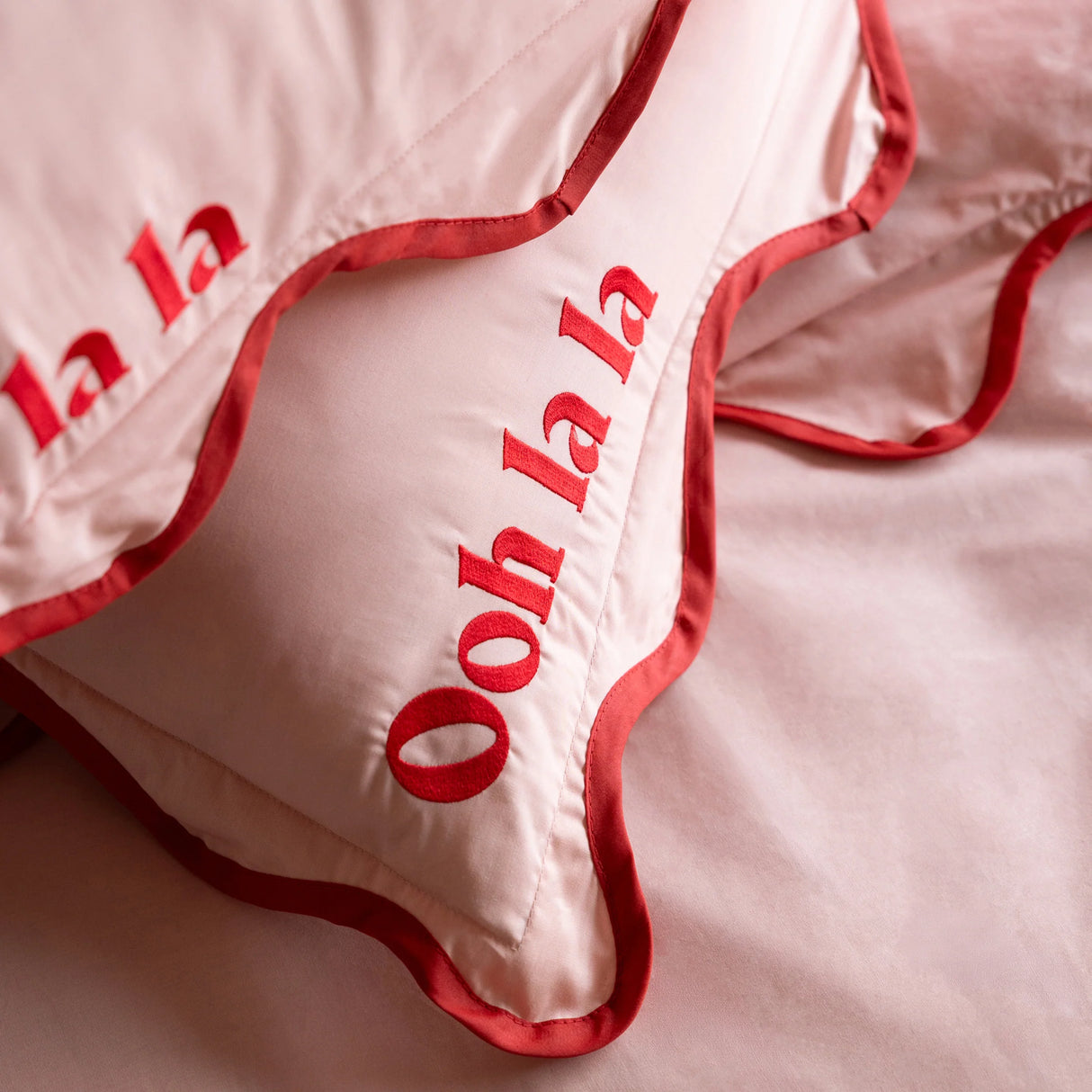 Rockett St George Ooh La La La Scallop Pink Duvet Set
