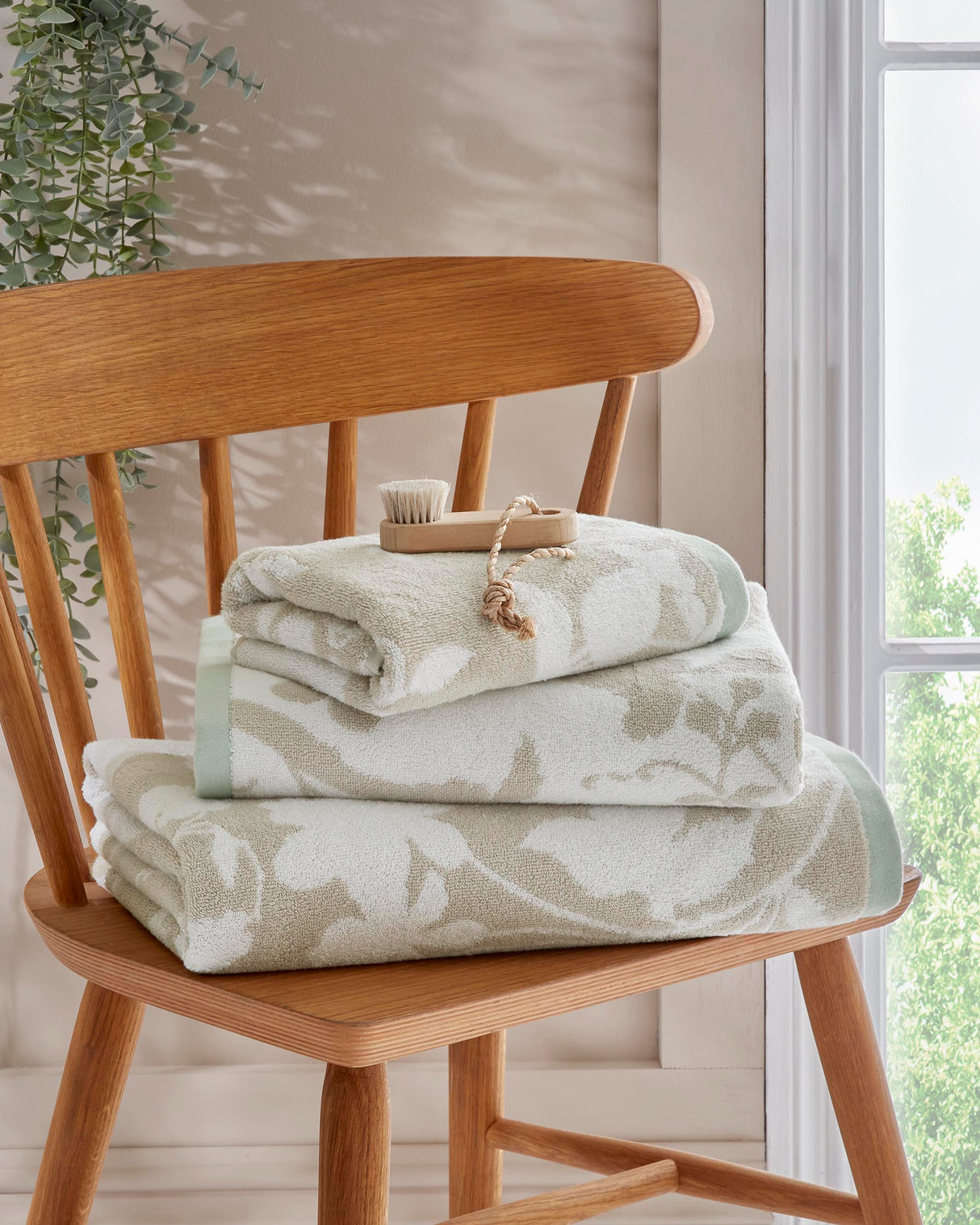 Laura Ashley Oriental Garden 100% Cotton 580gsm Towels