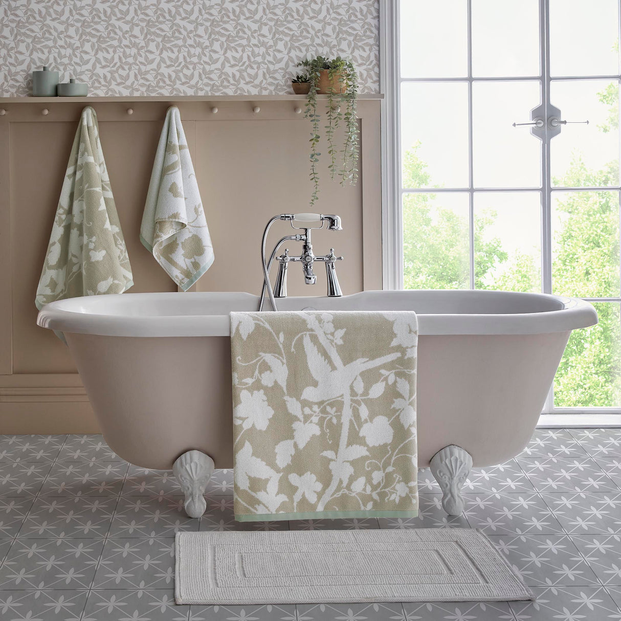 Laura Ashley Oriental Garden 100% Cotton 580gsm Towels
