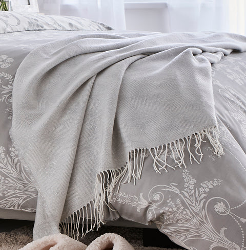 Laura Ashley Payton 127cm x 152cm Silver Throw