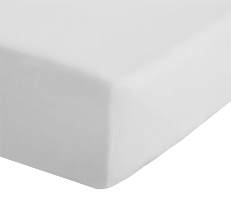 Catherine Lansfield Easy Iron 50% Polyester/50% Combed Cotton 180 Thread Count Percale White Sheets
