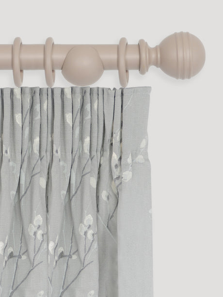 Laura Ashley Wooden Ribbed Ball Curtain Pole (ORDER ONLY)