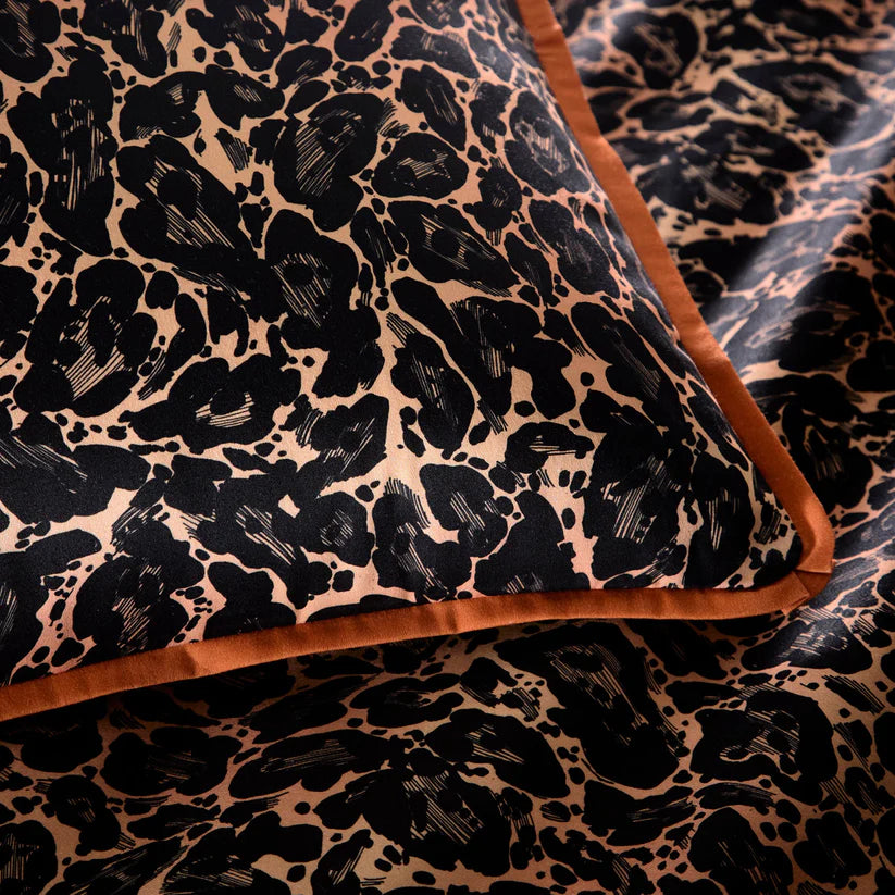 Laurence Llewelyn Bowen Roxy Leopard Print Black Duvet Set