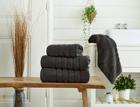 The Lyndon Company Rainham 100% Cotton 600gsm Charcoal Towels