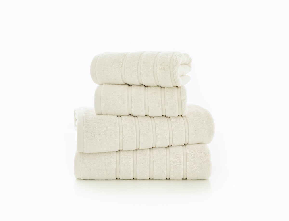 The Lyndon Company Rainham 100% Cotton 600gsm Ivory Towels