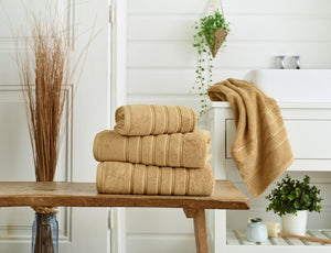 The Lyndon Company Rainham 100% Cotton 600gsm Praline Towels