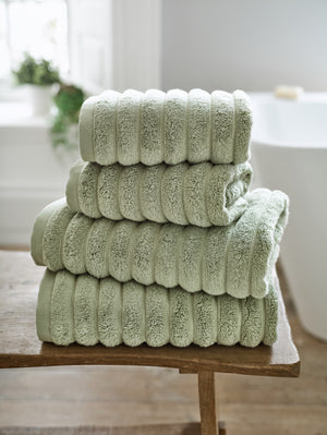 The Lyndon Company Ribbleton 100% BCI Cotton 700gsm Zero Twist Sage Towels