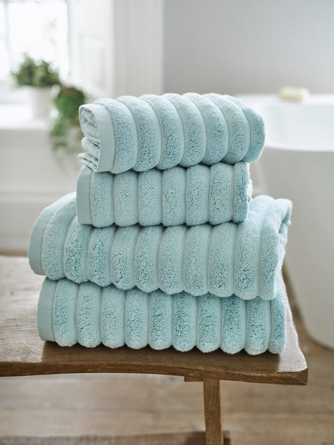 The Lyndon Company Ribbleton 100% BCI Cotton 700gsm Zero Twist Soft Blue Towels