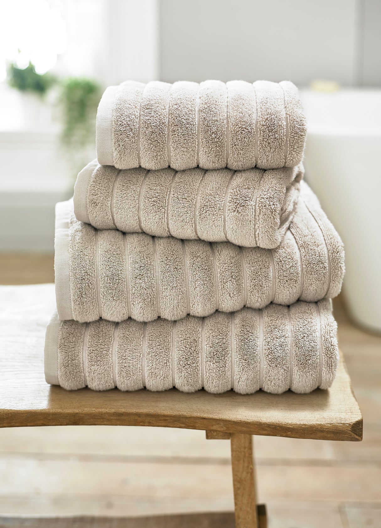 The Lyndon Company Ribbleton 100% BCI Cotton 700gsm Zero Twist Stone Towels