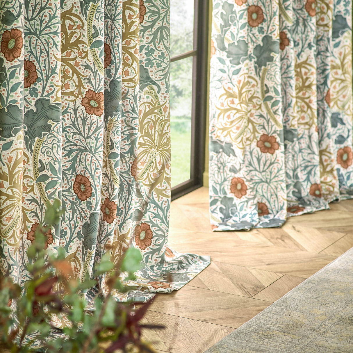 Morris & Co Seaweed Pencil Pleat Lined Curtains