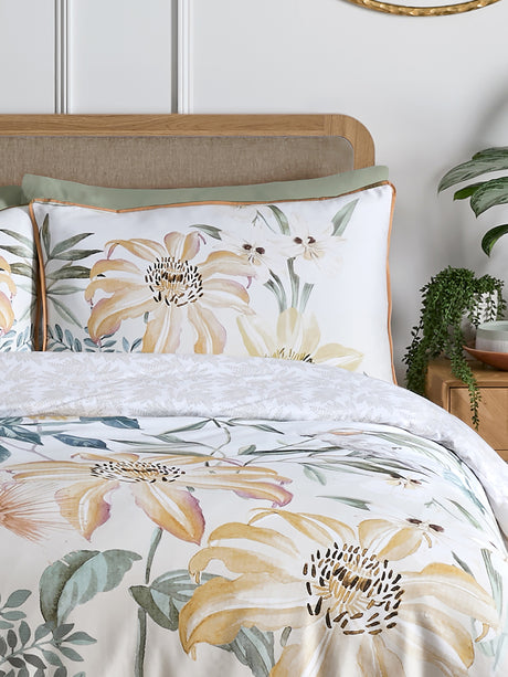 Soiree Sagara Gold Duvet Set