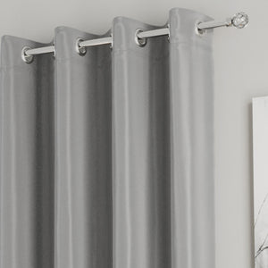 Tyrone Supersoft 66"x84" Door Curtain