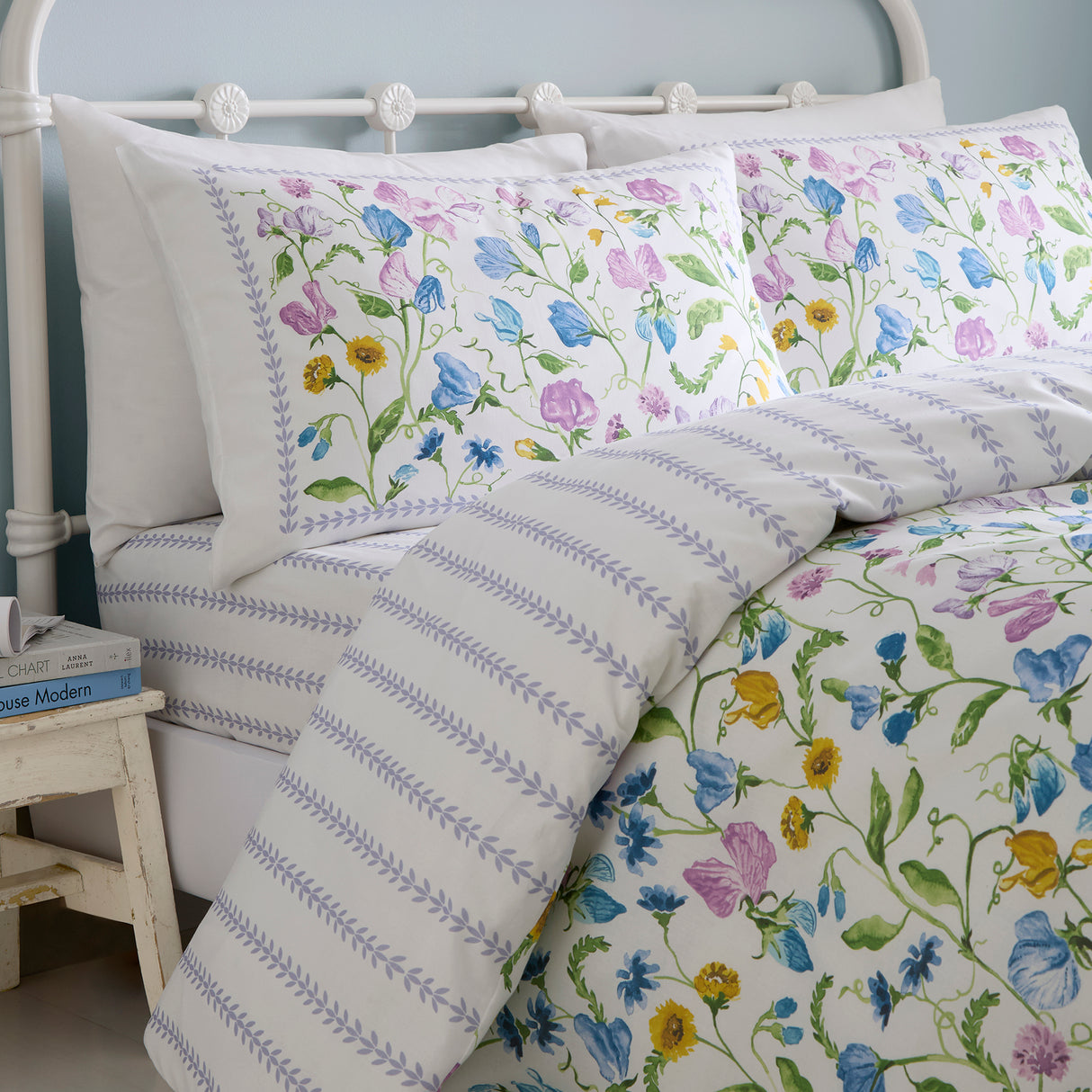 Dreams n Drapes Sweetpea Floral Lilac Duvet Set