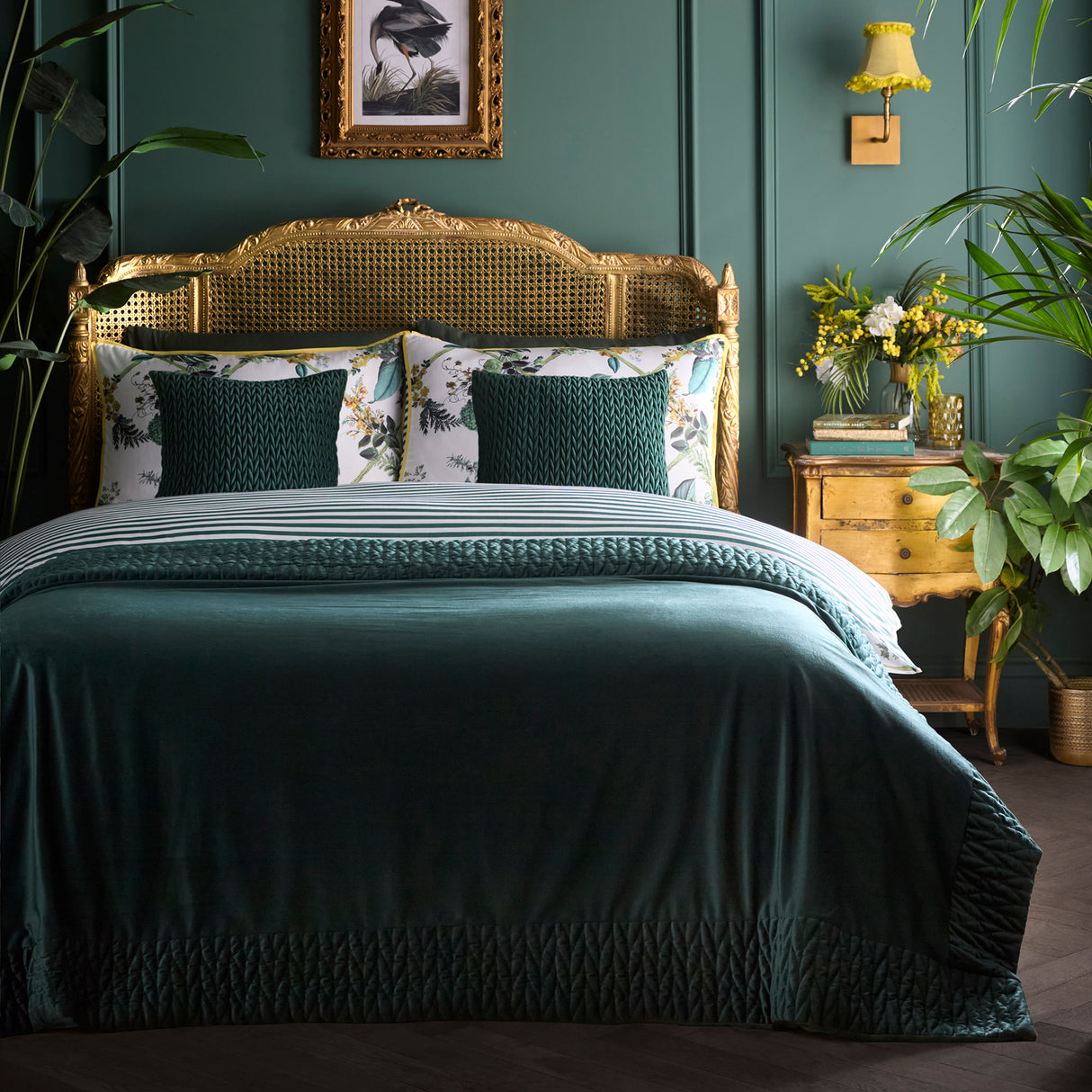 Laurence Llewelyn Bowen Siena 220cm x 150cm Bedspread