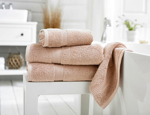 The Lyndon Company Sanctuary Air Spun 100% Cotton 650gsm Blush Towels