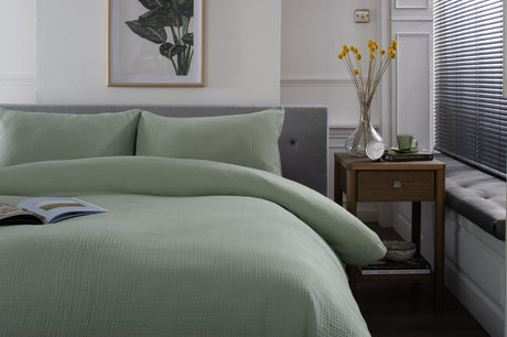 The Lyndon Company St. Quentin Duvet Set