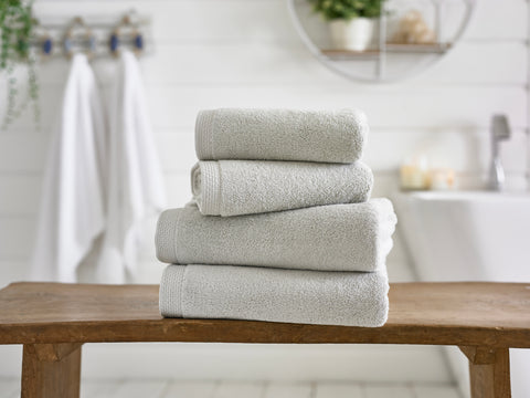 The Lyndon Company Egyptian Spa 100% Cotton 700gsm Silver Towels