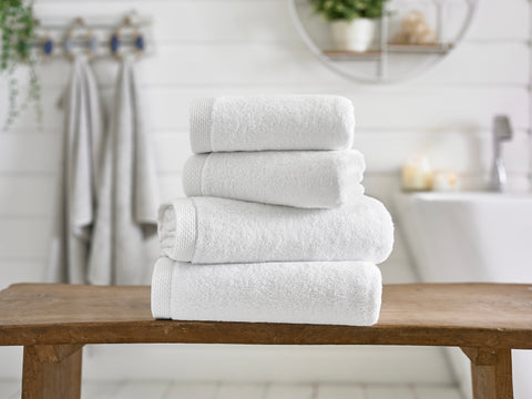 The Lyndon Company Egyptian Spa 100% Cotton 700gsm White Towels