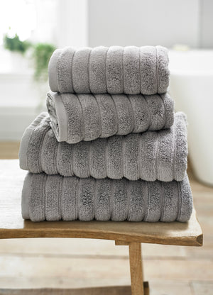 The Lyndon Company Ribbleton 100% BCI Cotton 700gsm Zero Twist Dove Grey Towels