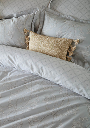 Historic Royal Palaces Tijou Porcelain Blue Duvet Set