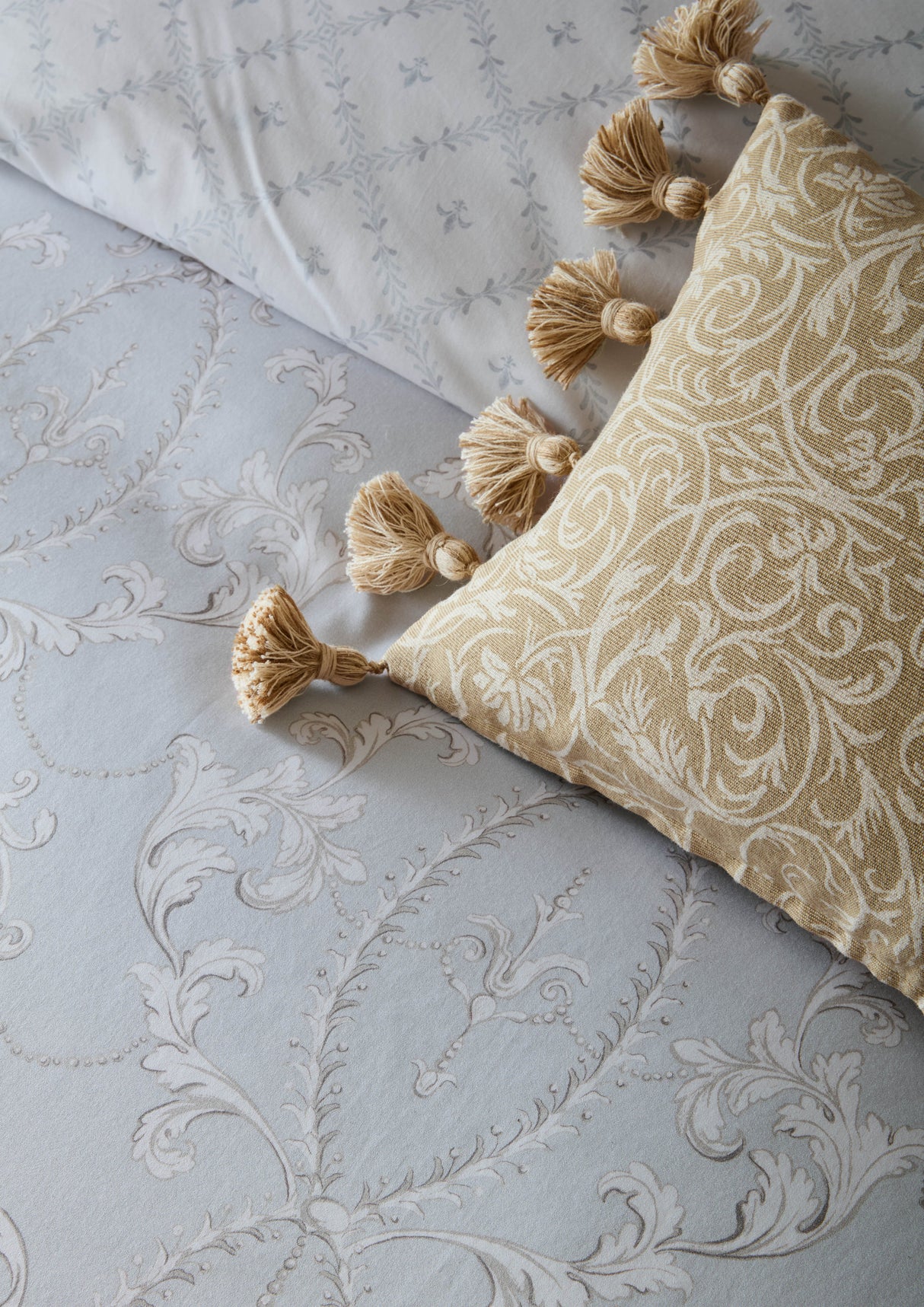 Historic Royal Palaces Tijou Porcelain Blue Duvet Set