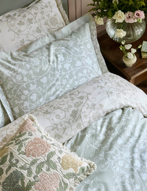 Historic Royal Palaces Tudor Trail Sage Duvet Set