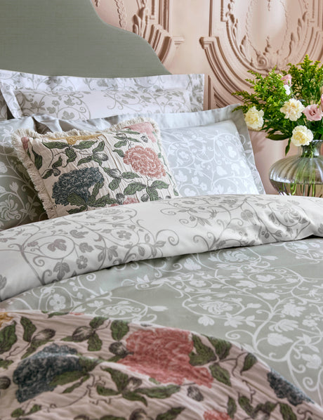 Historic Royal Palaces Tudor Trail Sage Duvet Set