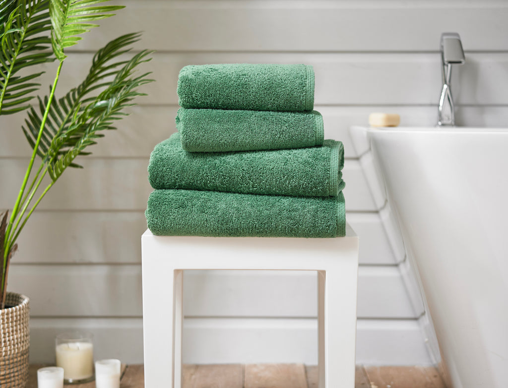 Deyongs Tuscany Green 100% Cotton 700gsm Towels