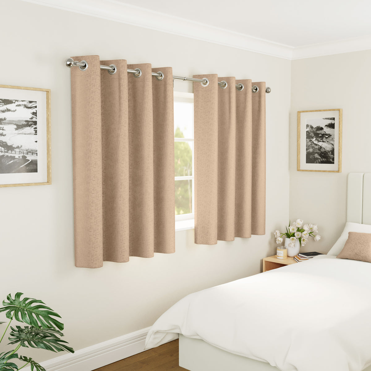 Tyrone Vogue Thermal Blockout Semi Plain Eyelet Curtains