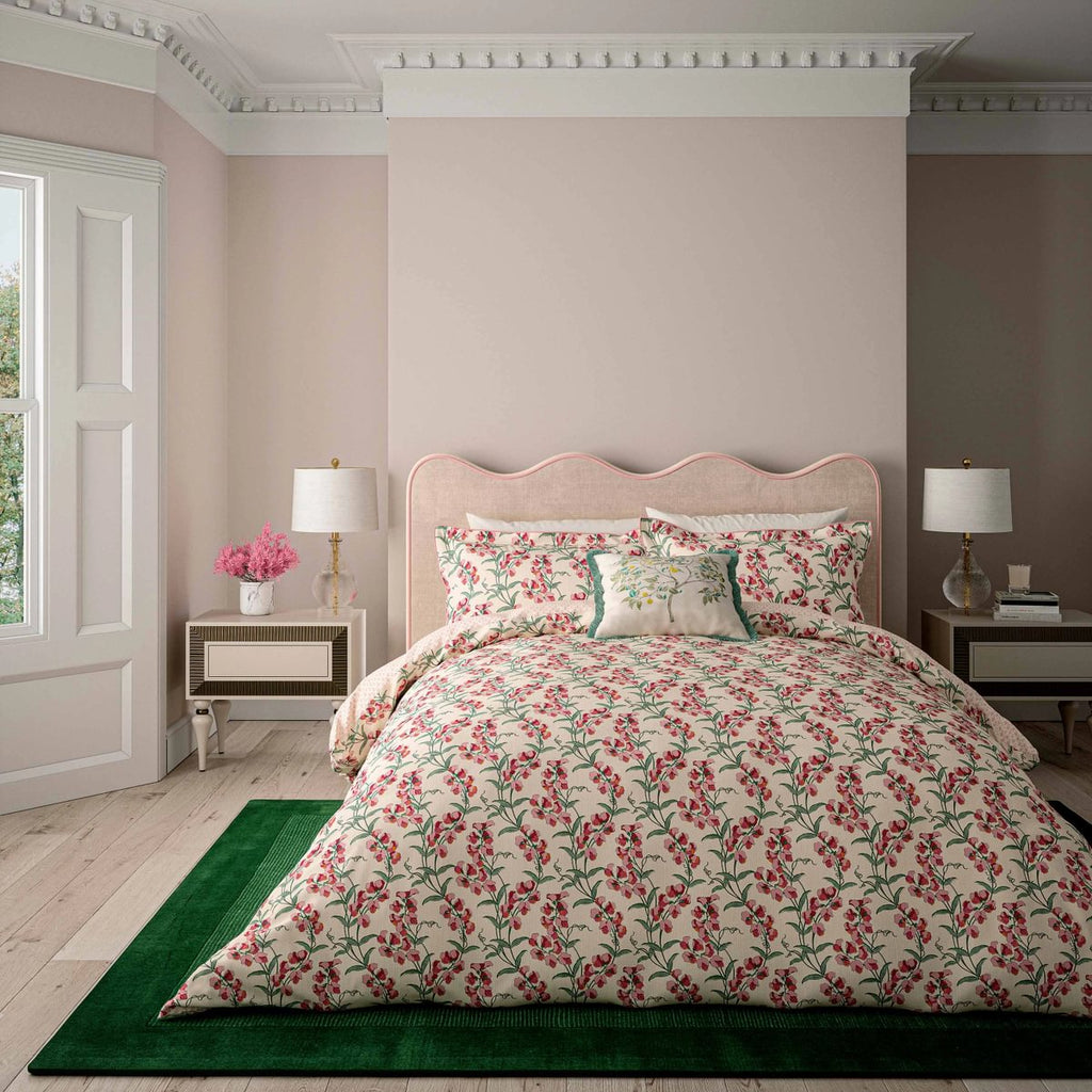 V & A Sweet Tendrils Duvet Set