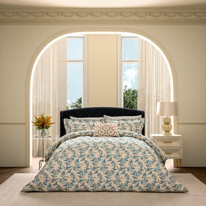 V & A Sweet Tendrils Duvet Set