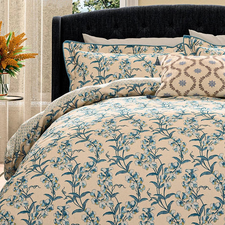 V & A Sweet Tendrils Duvet Set