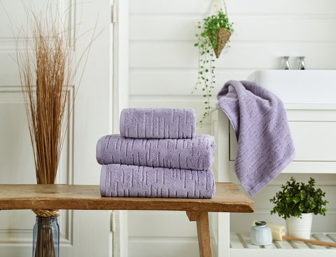 The Lyndon Company Wentworth 100% Cotton 600gsm Lilac Towels