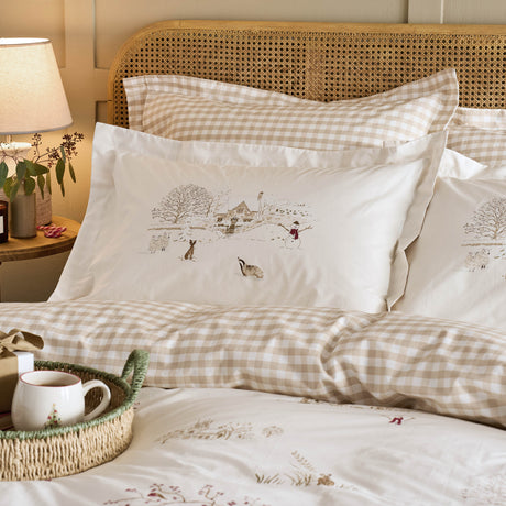 Sophie Allport Winter Scene Off White Duvet Set
