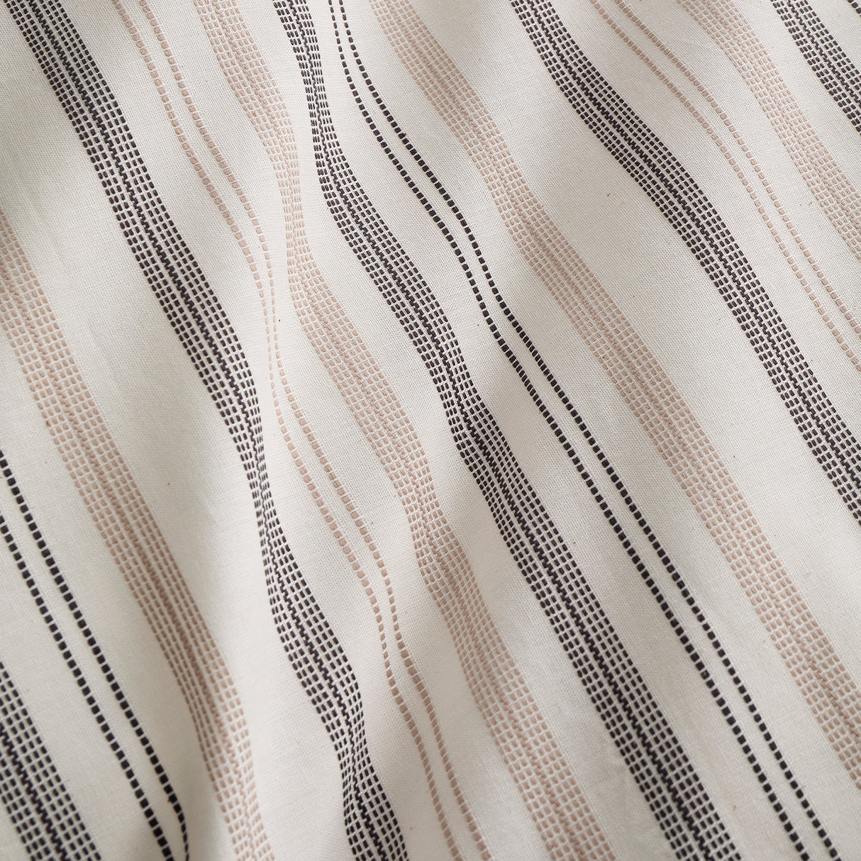 Appletree Yarn Dyed Woven Wide Stripe Duvet Set